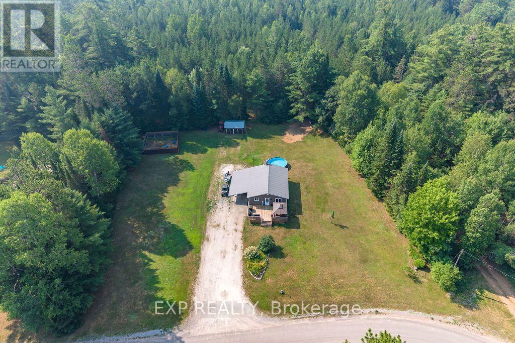 557 Pine Street, Greater Madawaska, Ontario  K0J 2R0 - Photo 5 - X13575334