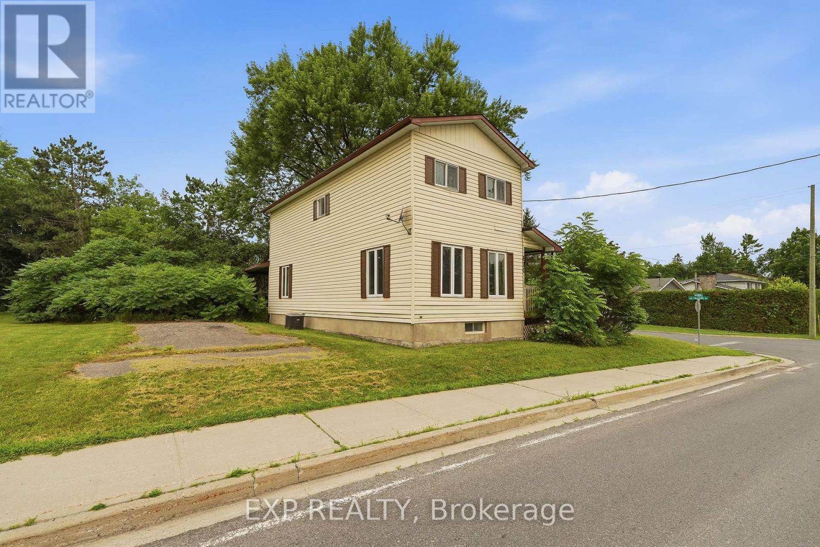 810 Caron Street, Clarence-Rockland, Ontario  K4K 1G4 - Photo 3 - X13575346