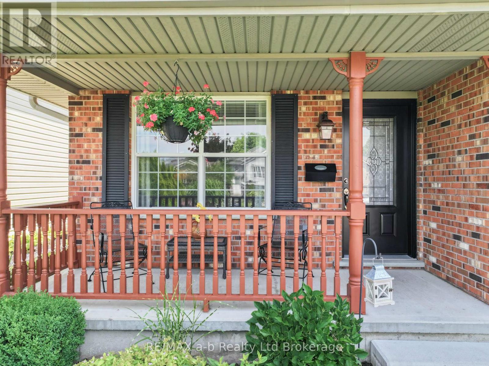 10 Peach Street, Tillsonburg, Ontario  N4G 5N8 - Photo 5 - X13575290