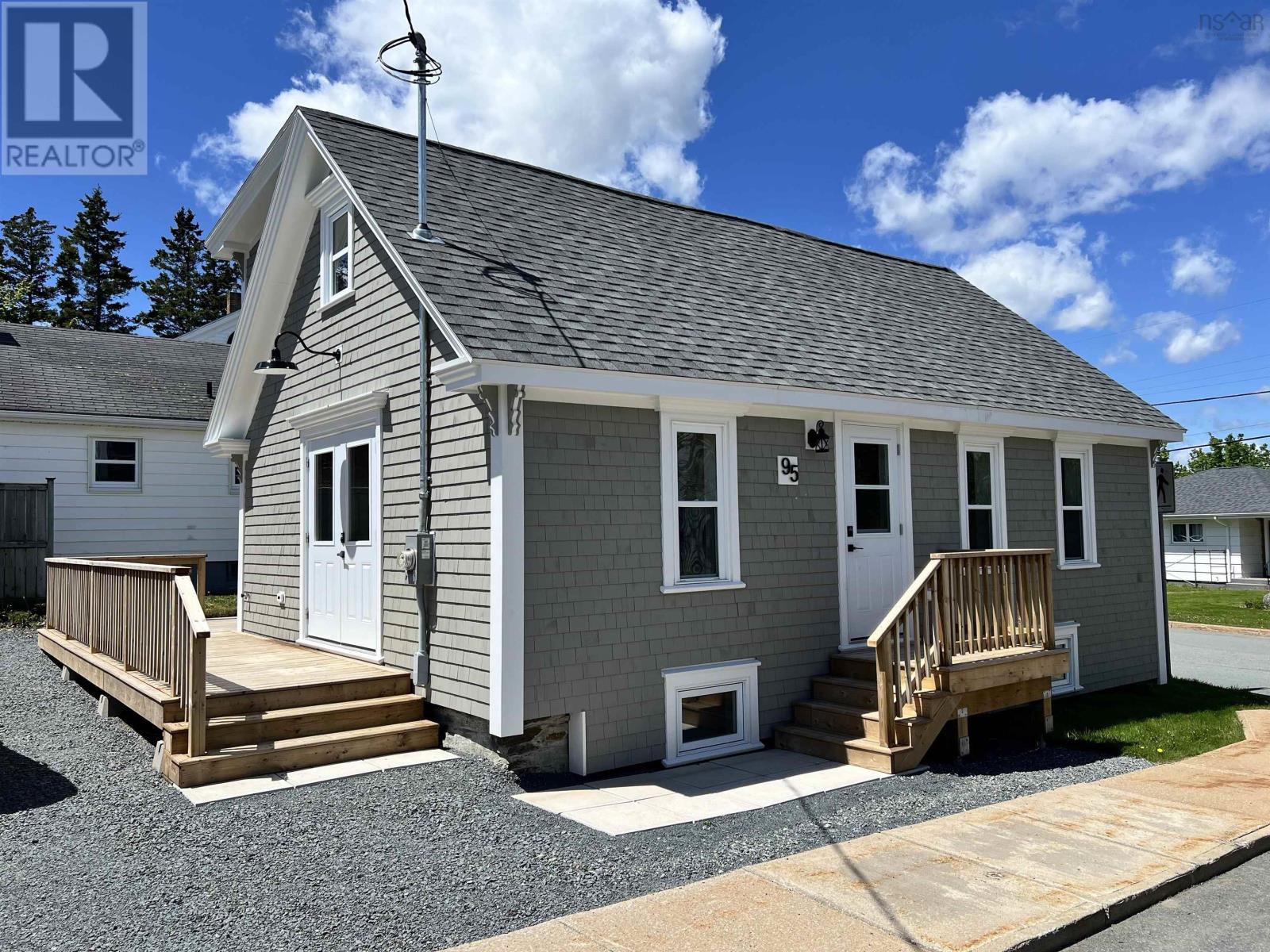 95 Cornwallis Street, Lunenburg, Nova Scotia  B0J 2C0 - Photo 6 - 202612723