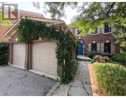 34 THEOBALDS CIRCLE, Richmond Hill, Ontario