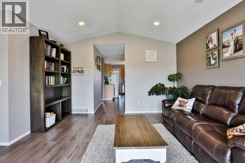 1110 25 Avenue, Coaldale, Alberta  T1M 1N4 - Photo 14 - A2324092
