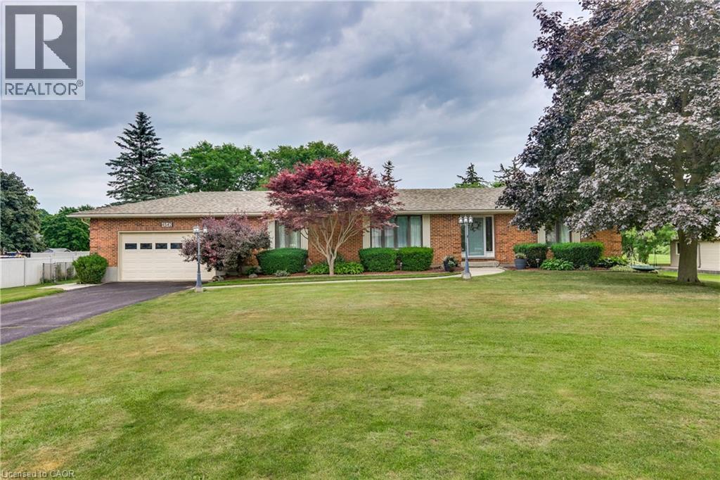 4542 AVENUE Road, London, Ontario