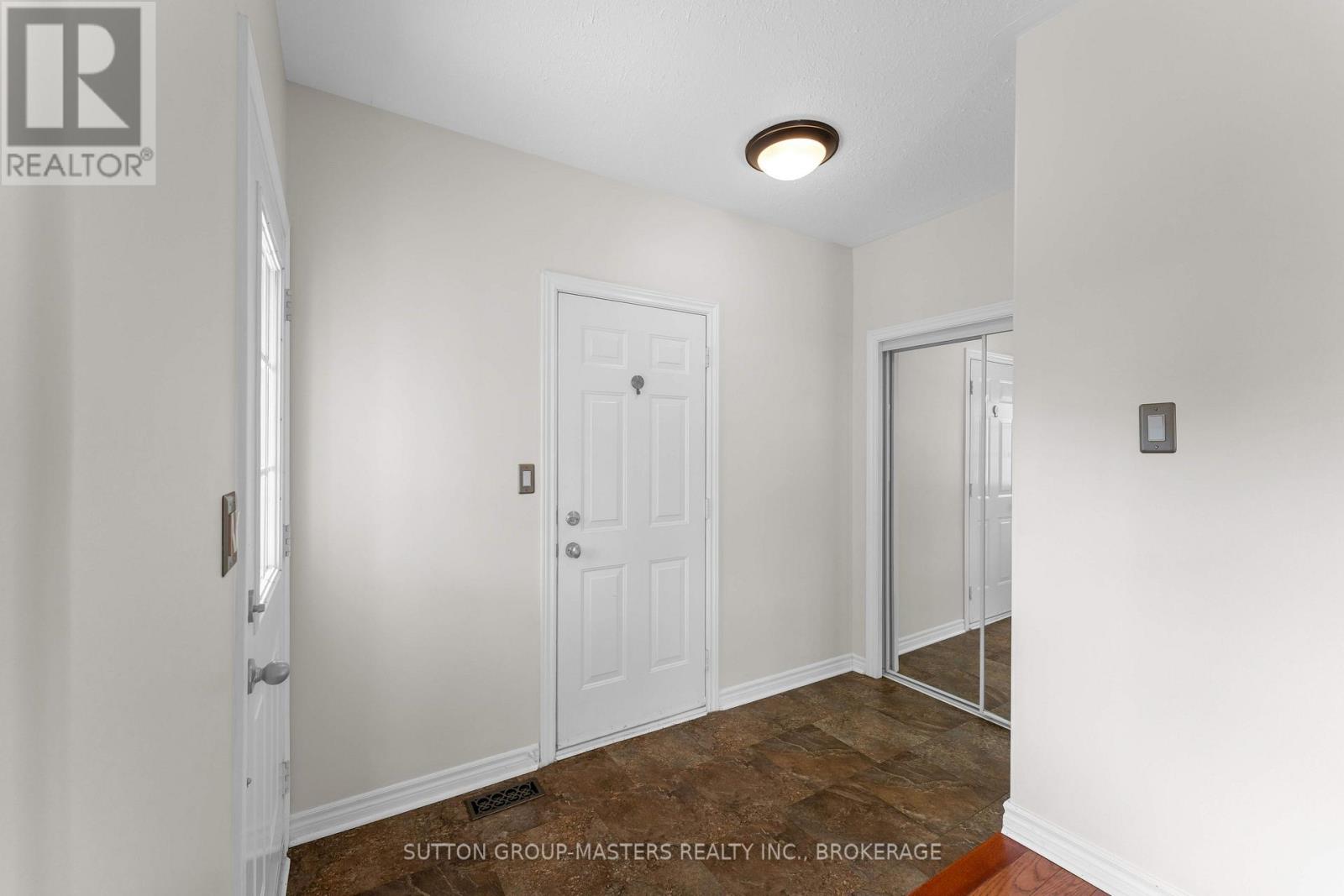 1896 Berrywood Crescent, Kingston, Ontario  K7P 3G4 - Photo 3 - X13575444
