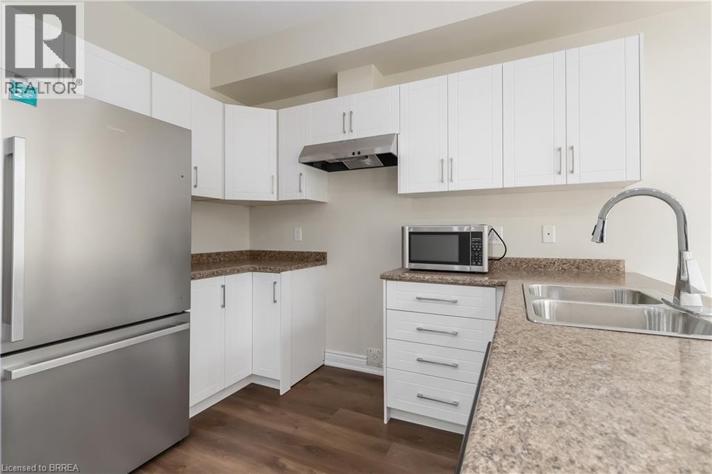 21 Diana Avenue Unit# 132, Brantford, Ontario  N3T 0G7 - Photo 11 - 40846612