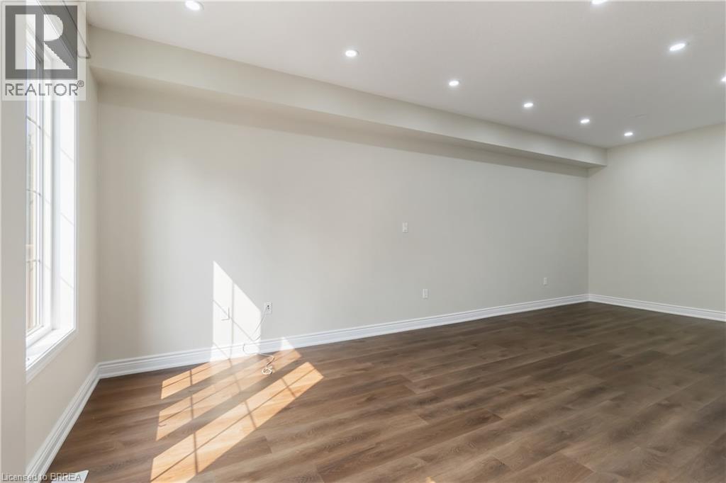 21 Diana Avenue Unit# 132, Brantford, Ontario  N3T 0G7 - Photo 8 - 40846612