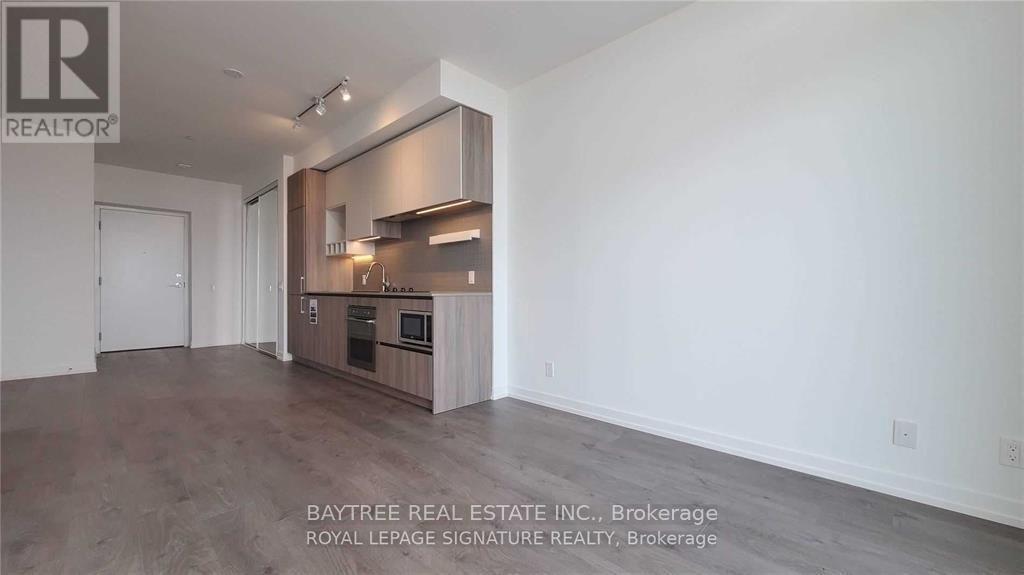 3501 - 950 PORTAGE PARKWAY - Photo 2