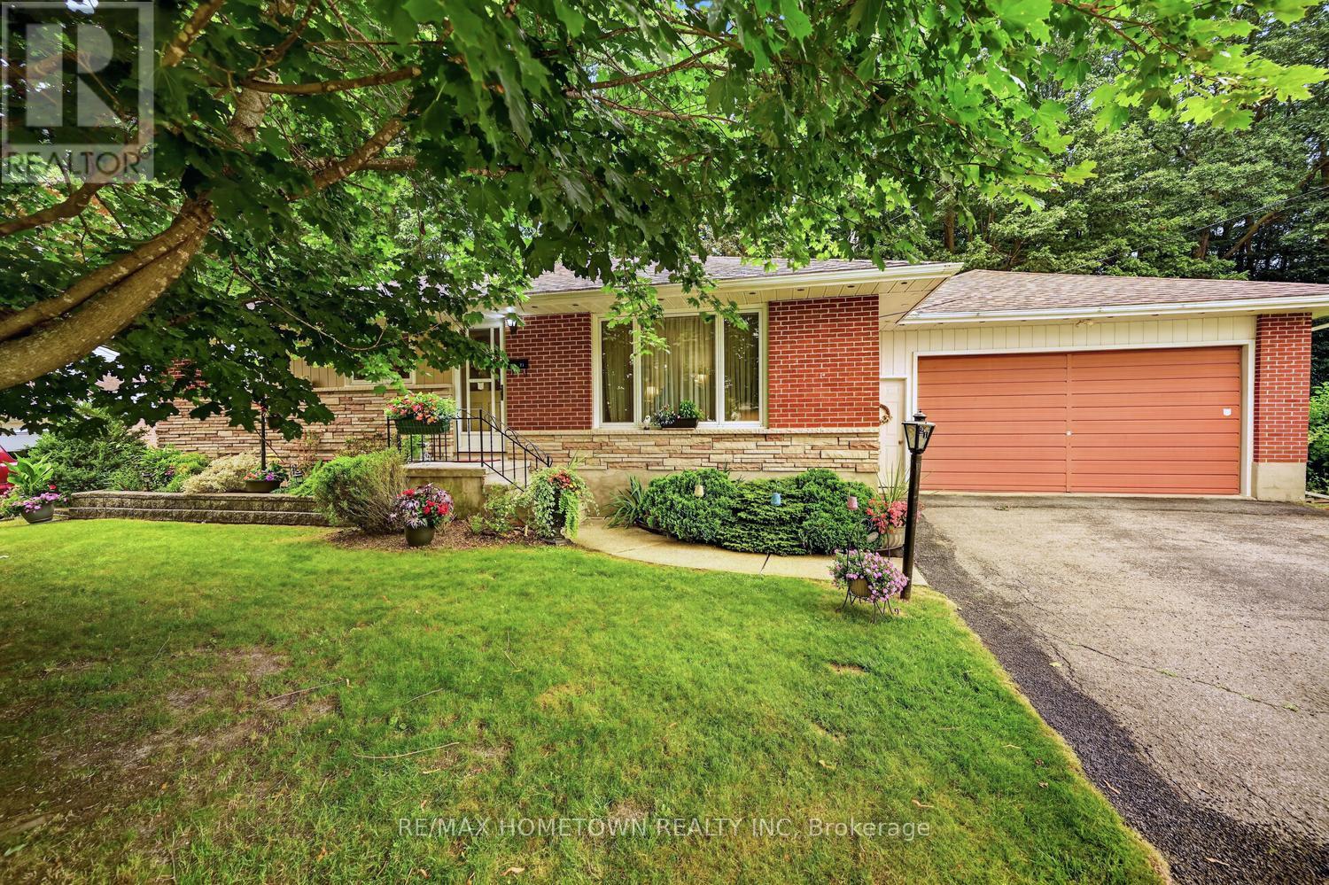 21 Fairway Crescent, Brockville, Ontario  K6V 3V1 - Photo 4 - X13575556