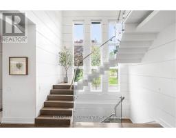 416 PATRICIA AVENUE, Toronto, Ontario