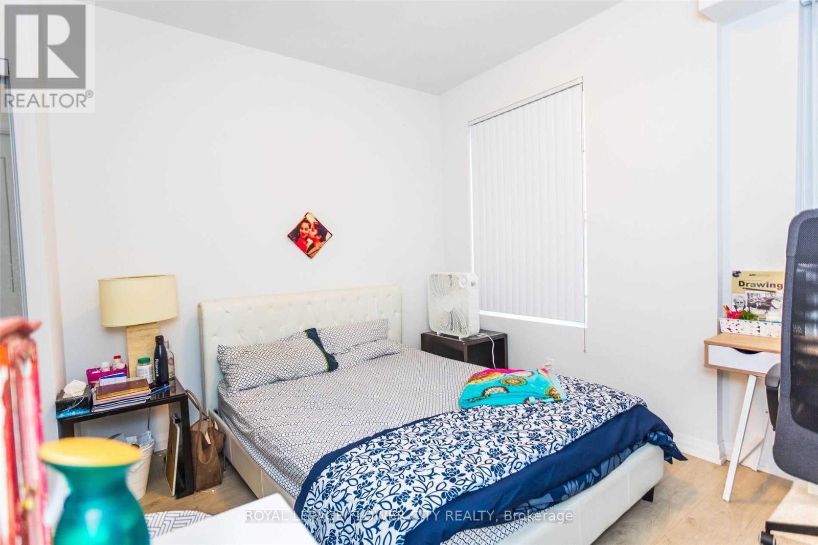 Th37 - 1050 Portage Parkway W, Vaughan, Ontario L4K 2M7 - Photo 14 - N13575690