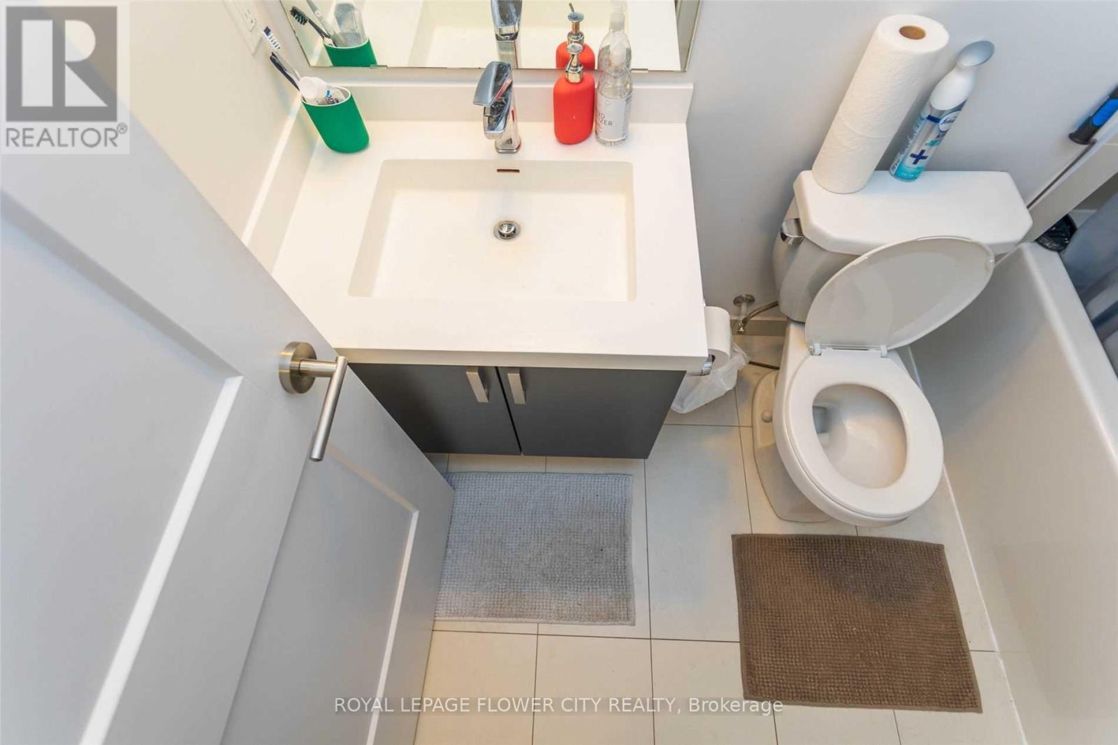 Th37 - 1050 Portage Parkway W, Vaughan, Ontario L4K 2M7 - Photo 20 - N13575690