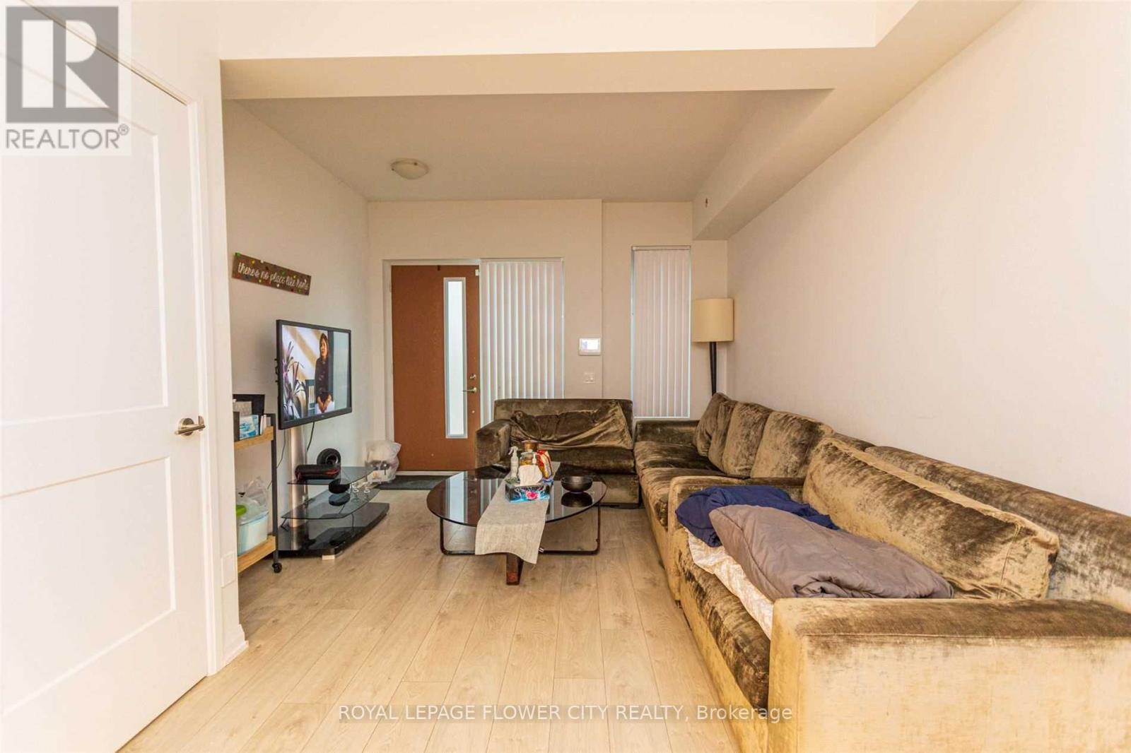 Th37 - 1050 Portage Parkway W, Vaughan, Ontario L4K 2M7 - Photo 7 - N13575690