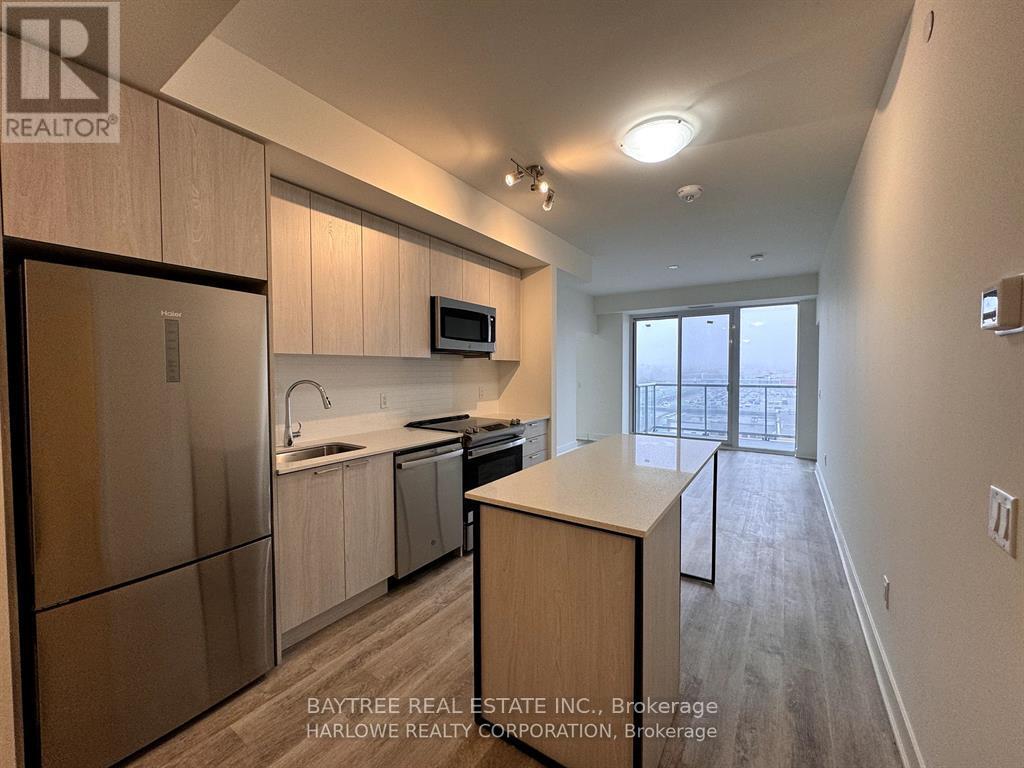 605 - 185 Deerfield Road, Newmarket, Ontario L3Y 0G7 - Photo 2 - N13574696
