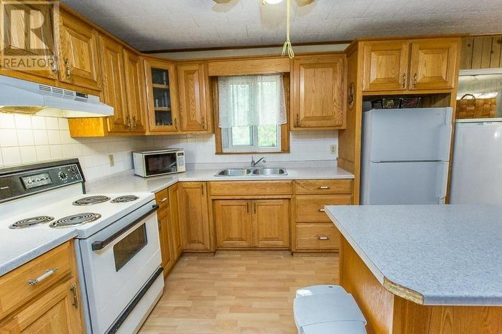 2217 Hilton Rd, Hilton Township, St. Joseph Island, Ontario  P0R 1G0 - Photo 8 - SM261885
