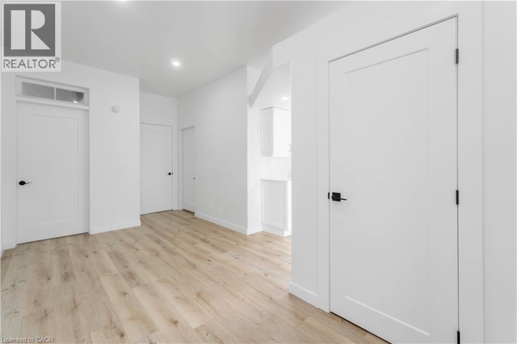 80 East Avenue S Unit# 2, Hamilton, Ontario  L8N 2T4 - Photo 9 - 40848465