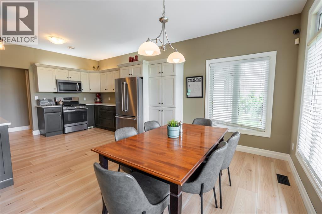 968 St Clair Parkway, Moore Township, Ontario  N0N 1M0 - Photo 12 - 26017255