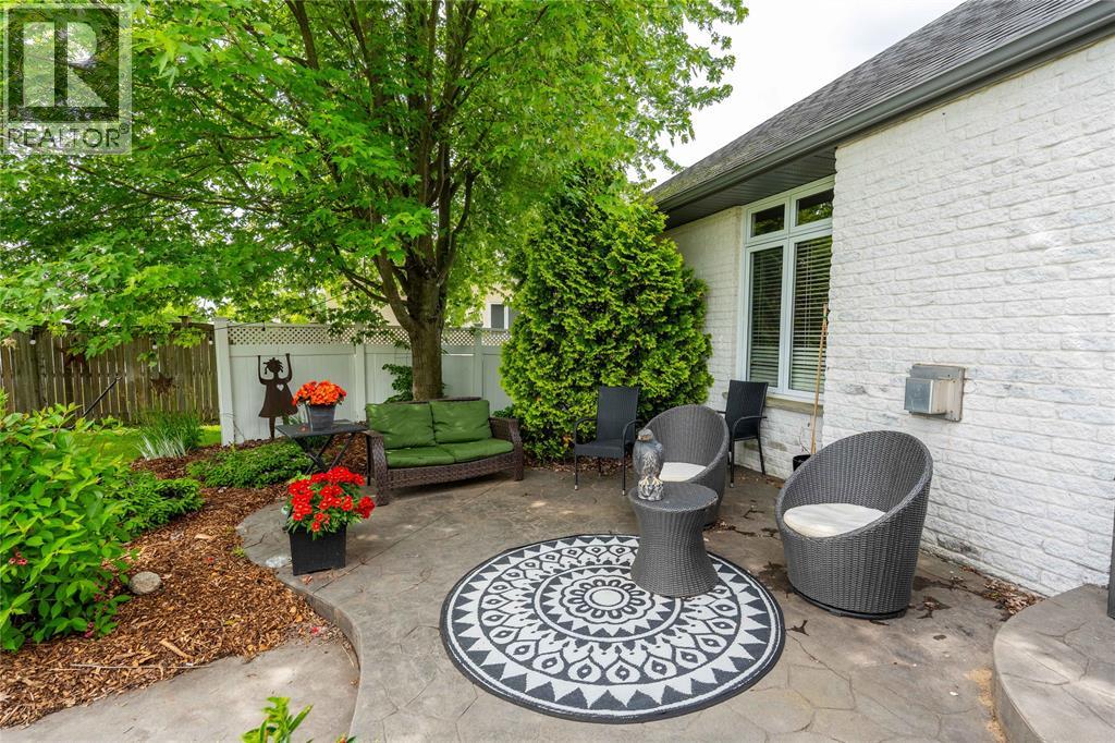 968 St Clair Parkway, Moore Township, Ontario  N0N 1M0 - Photo 36 - 26017255