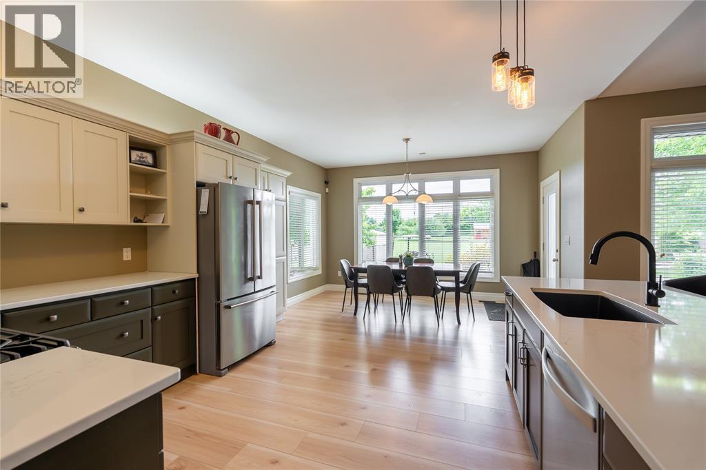 968 St Clair Parkway, Moore Township, Ontario  N0N 1M0 - Photo 8 - 26017255