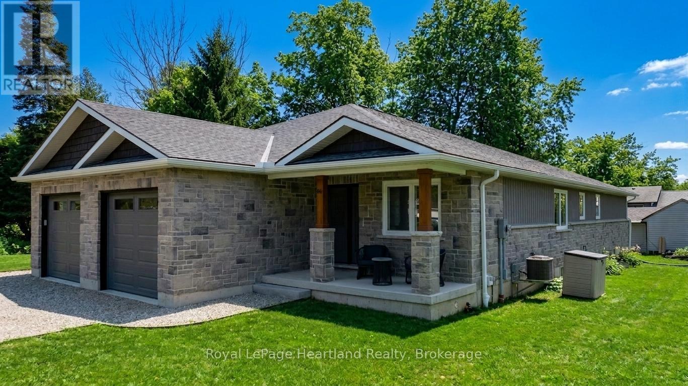 86 Osborne Street, Central Huron, Ontario  L0M 1L0 - Photo 40 - X13576080