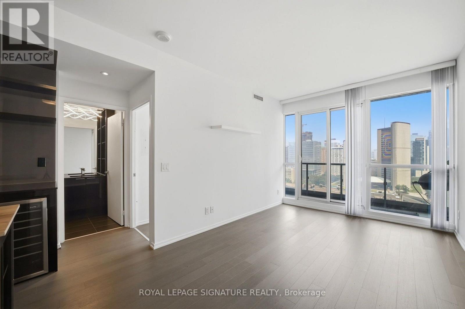 1916 - 70 Temperance Street, Toronto, Ontario  M5H 4E8 - Photo 3 - C13576044