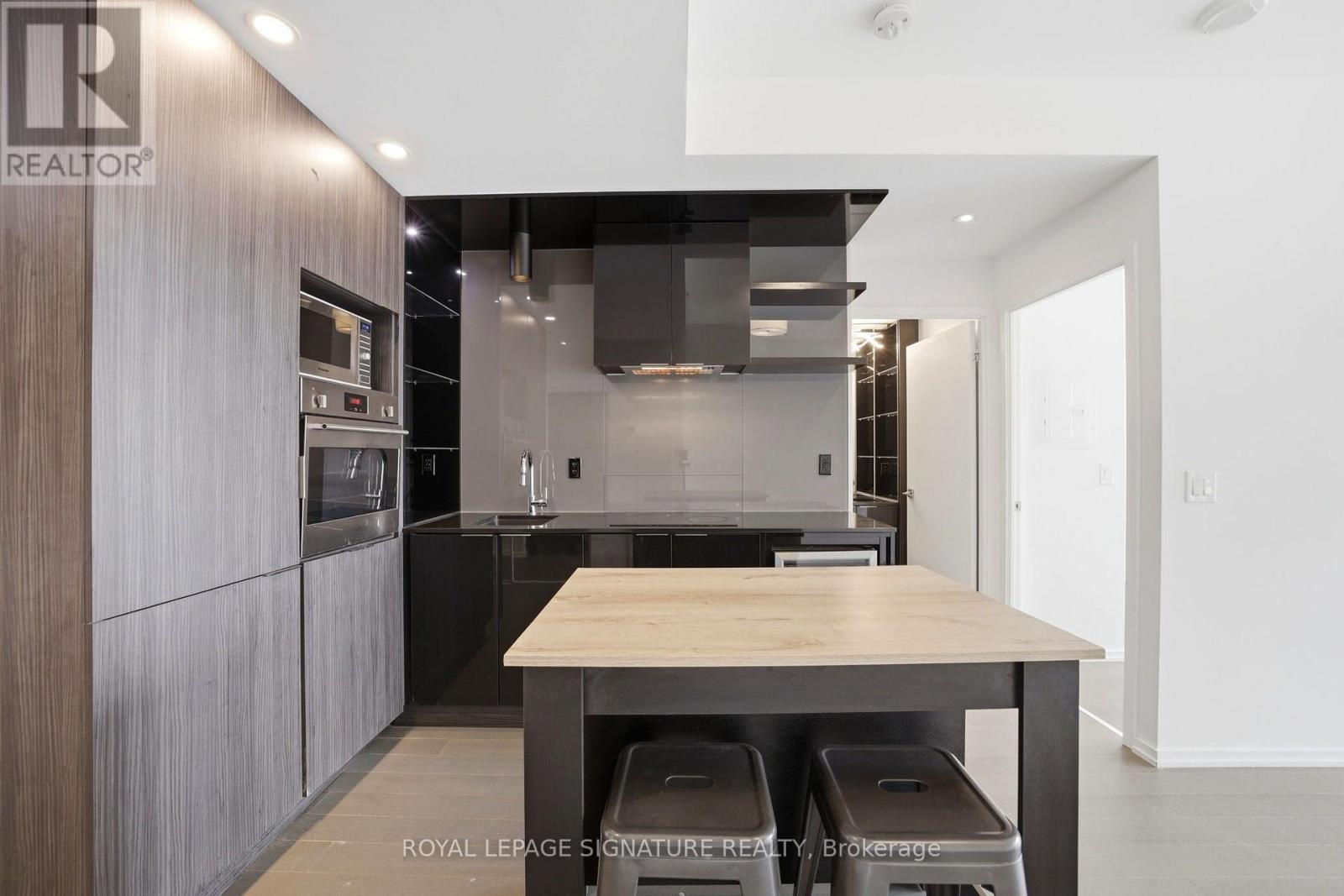 1916 - 70 Temperance Street, Toronto, Ontario  M5H 4E8 - Photo 5 - C13576044