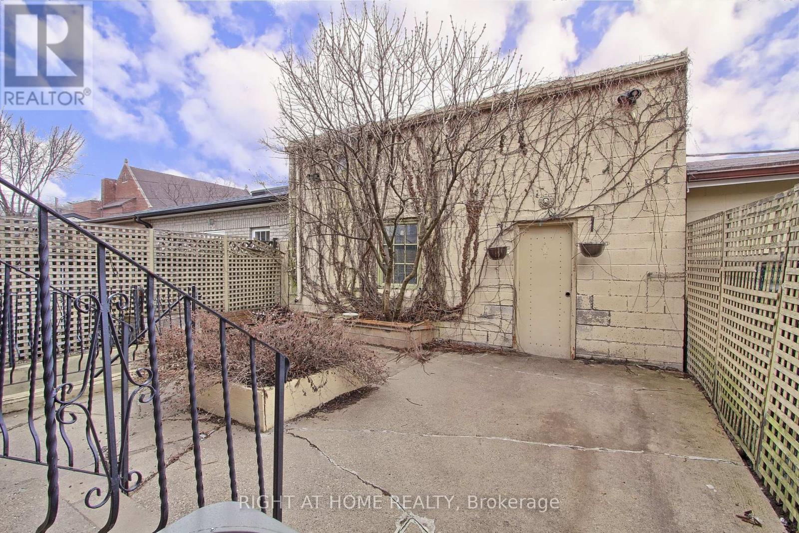 Unit 4 - 1201 Dovercourt Road, Toronto, Ontario  M6H 2Y1 - Photo 14 - C13576086