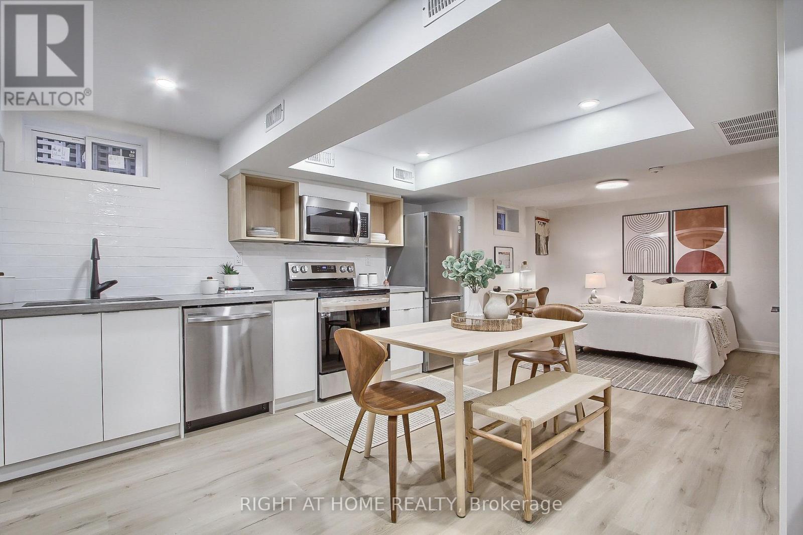 Unit 4 - 1201 Dovercourt Road, Toronto, Ontario  M6H 2Y1 - Photo 8 - C13576086