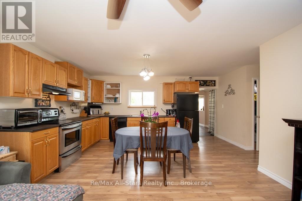 59 George Street W, Kawartha Lakes, Ontario  K9V 2P2 - Photo 12 - X13576058