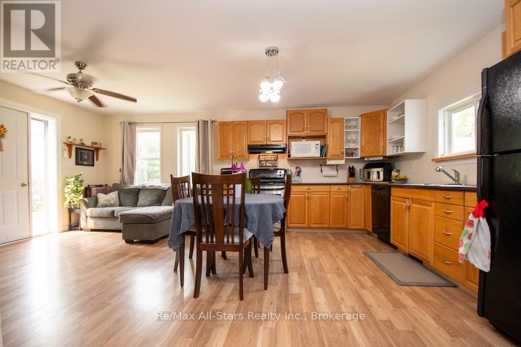 59 George Street W, Kawartha Lakes, Ontario  K9V 2P2 - Photo 9 - X13576058