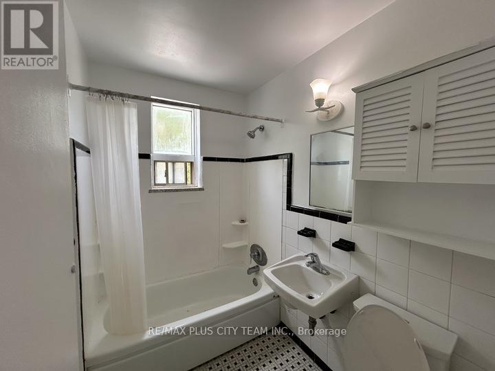 06 - 316 Saguenay Avenue, Oshawa, Ontario  L1J 2N1 - Photo 10 - E13575816