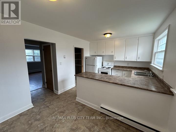 01 - 399 Elmgrove Avenue, Oshawa, Ontario  L1J 2C6 - Photo 3 - E13575864