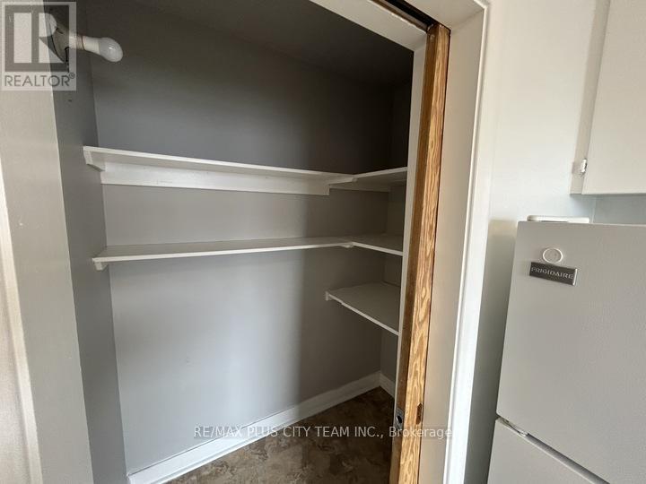 01 - 399 Elmgrove Avenue, Oshawa, Ontario  L1J 2C6 - Photo 4 - E13575864