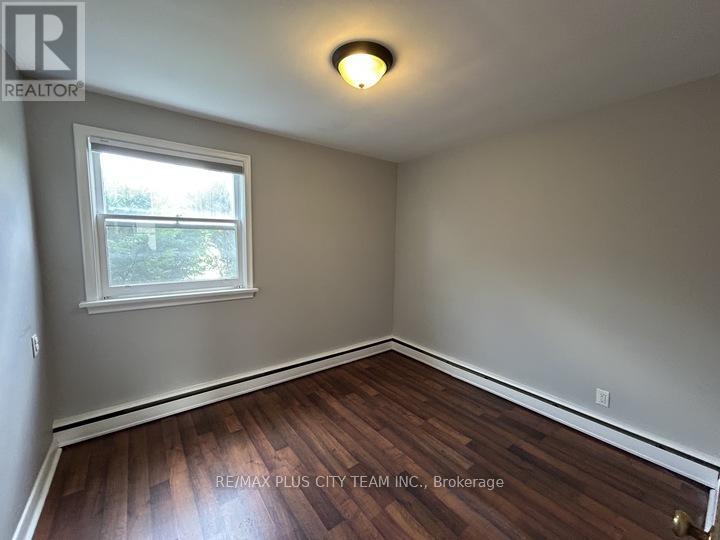 01 - 399 ELMGROVE AVENUE