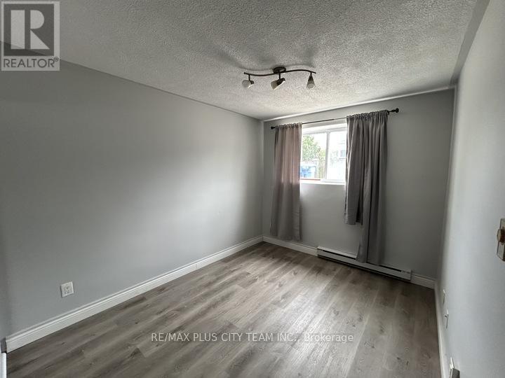 101 - 200 Park Road, Oshawa, Ontario  L1J 4L8 - Photo 7 - E13575918