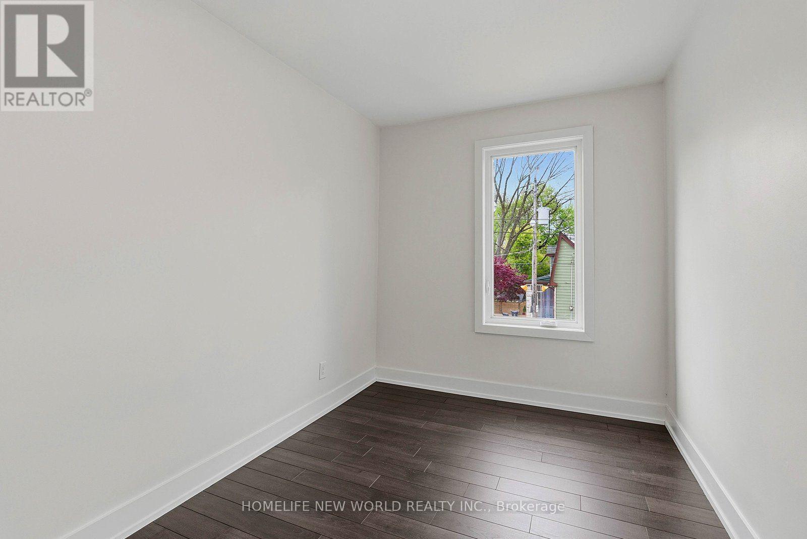 1842 Dundas Street E, Toronto, Ontario  M4L 1M5 - Photo 16 - E13576042