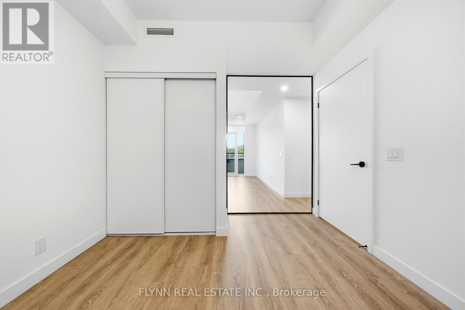 315 - 1050 Eastern Avenue, Toronto, Ontario  M4L 0B7 - Photo 11 - E13576050