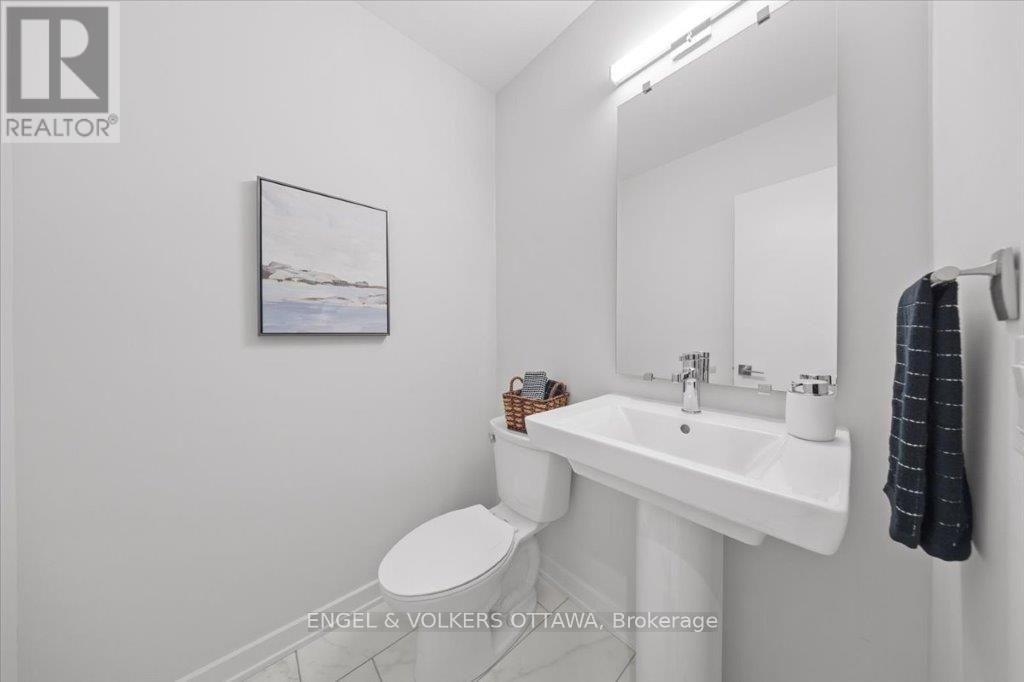 699 Honeydew Street, Ottawa, Ontario  K1X 0K5 - Photo 5 - X13575980