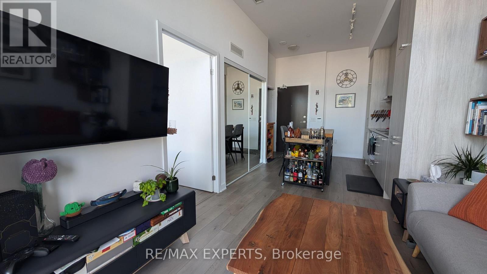216 - 38 Honeycrisp Crescent, Vaughan, Ontario  L4K 0M8 - Photo 4 - N13575730
