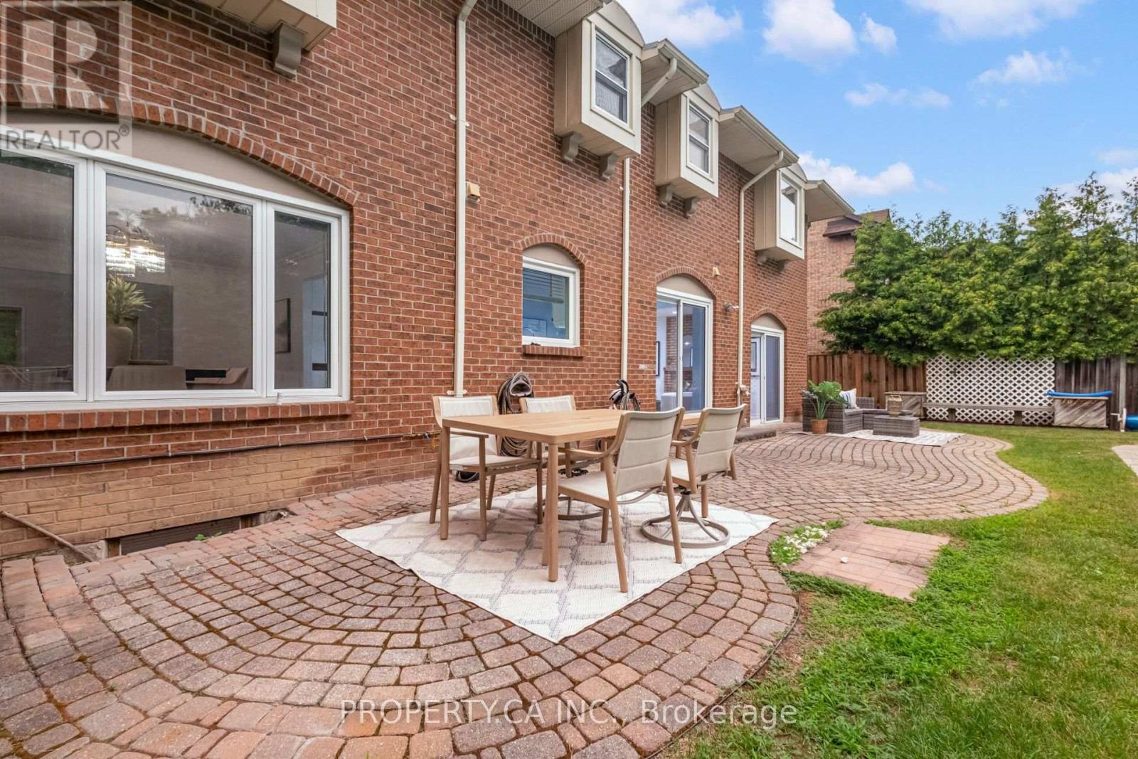 143 Cambridge Crescent, Richmond Hill, Ontario  L4C 6G1 - Photo 47 - N13575780