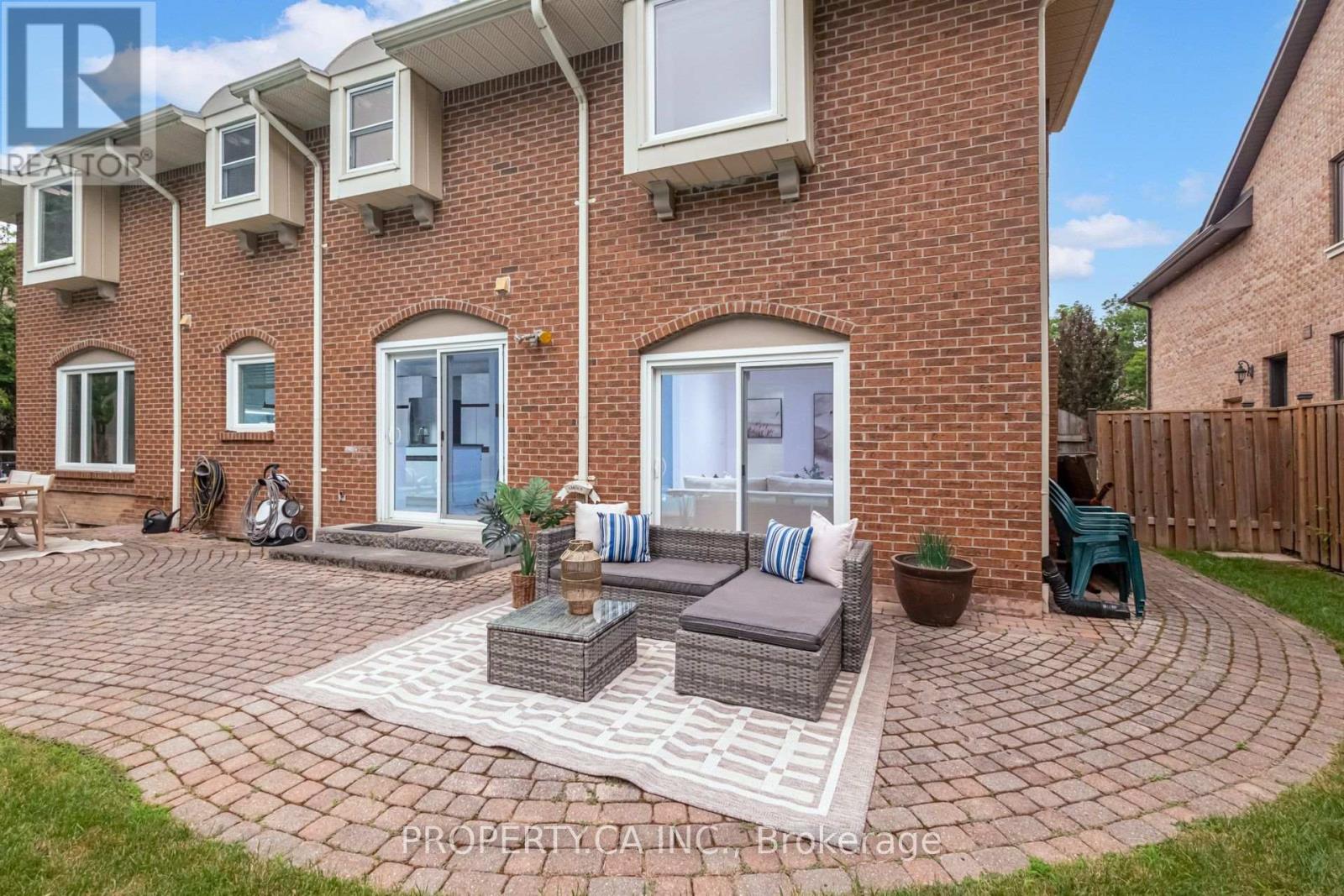 143 Cambridge Crescent, Richmond Hill, Ontario  L4C 6G1 - Photo 48 - N13575780