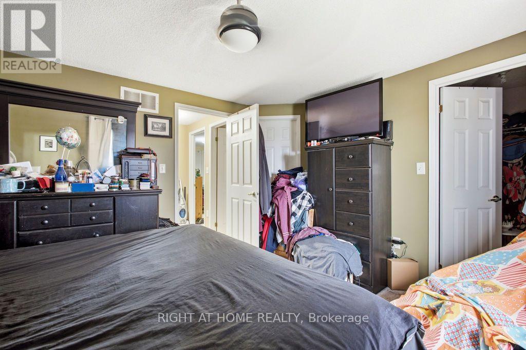 168 Sydenham Wells, Barrie, Ontario  L4M 6T3 - Photo 10 - S13575770