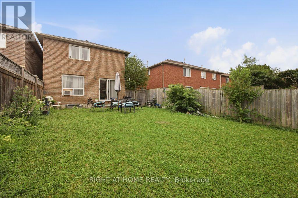 168 Sydenham Wells, Barrie, Ontario  L4M 6T3 - Photo 17 - S13575770