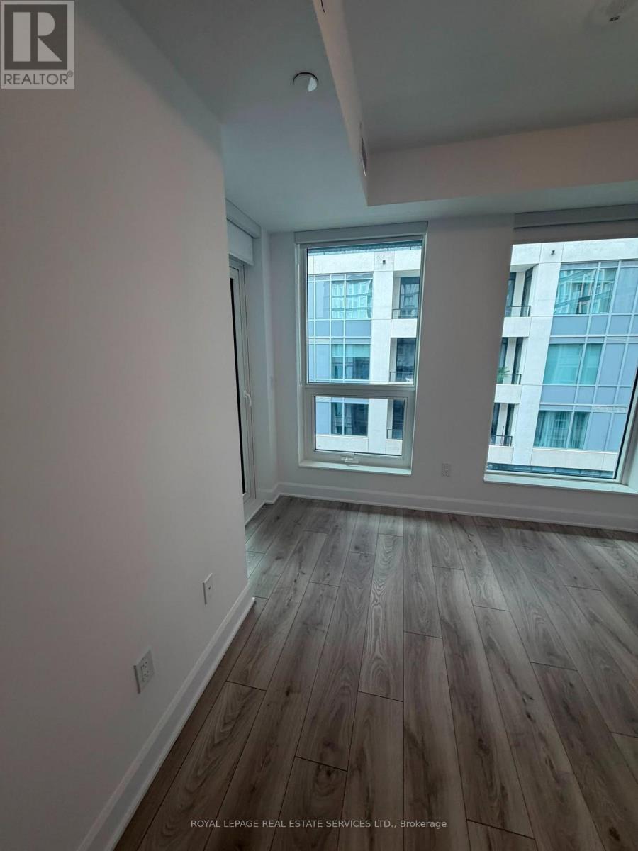 411 - 3240 William Coltson Avenue, Oakville, Ontario L6H 8C8 - Photo 4 - W13575786