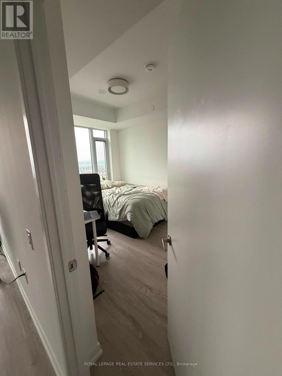 1001 - 2485 Eglinton Avenue W, Mississauga, Ontario  L5M 2T1 - Photo 4 - W13575840