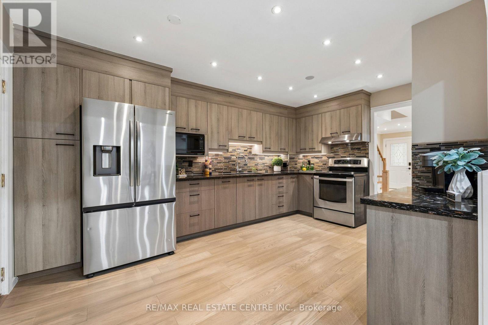 44 Adam Street, Brampton, Ontario  L6Z 2R9 - Photo 13 - W13575998