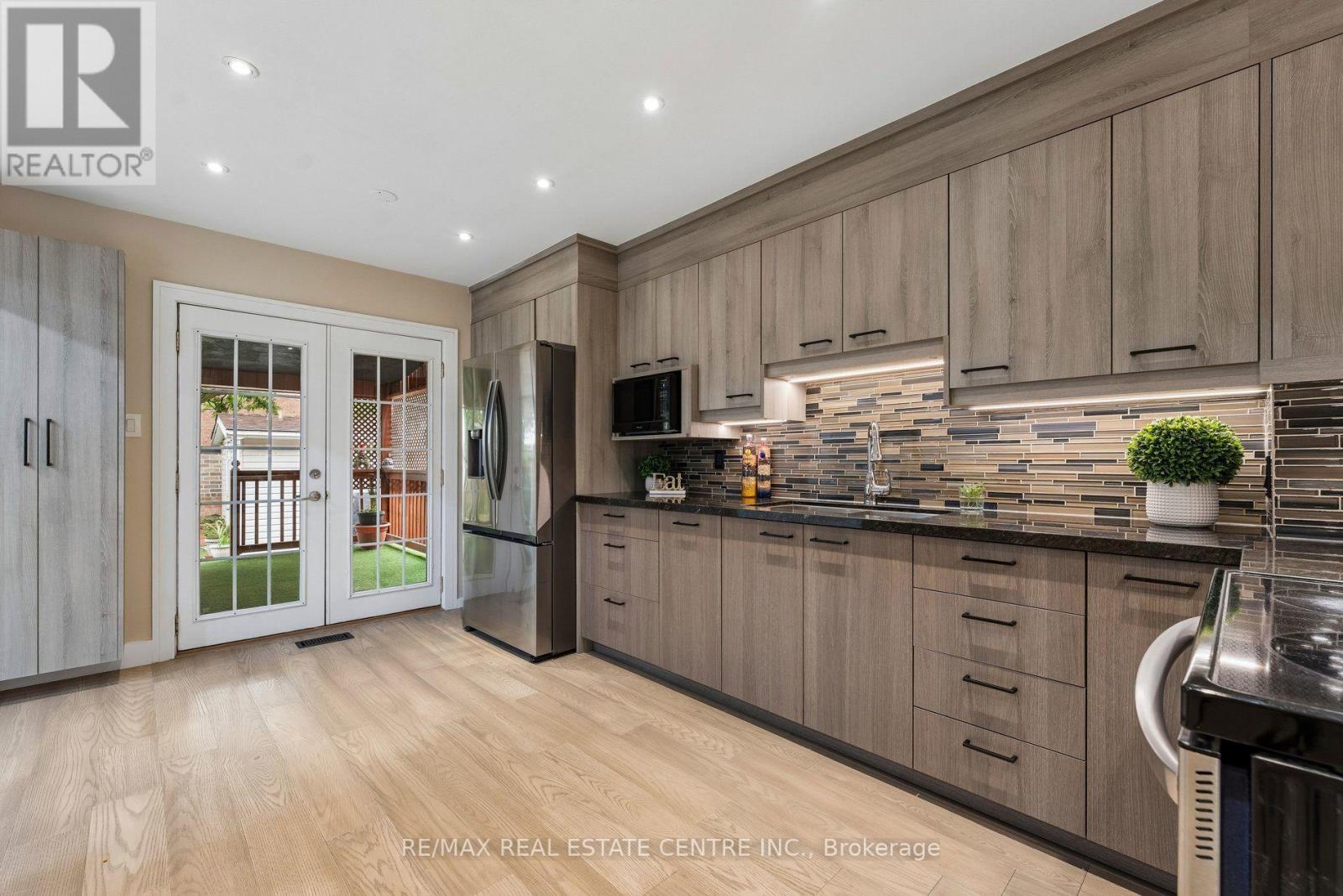 44 Adam Street, Brampton, Ontario  L6Z 2R9 - Photo 17 - W13575998