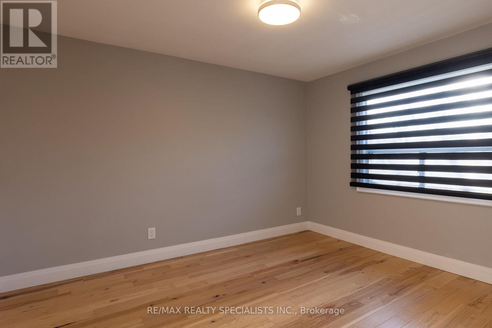 11 Dayton Avenue, Toronto, Ontario  M8Z 3L8 - Photo 11 - W13576112