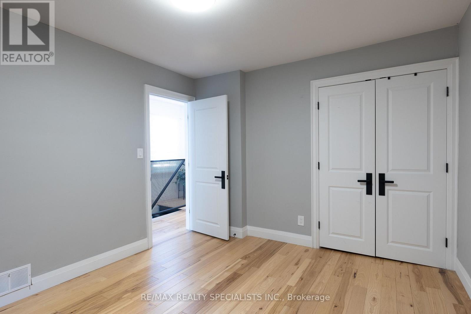 11 Dayton Avenue, Toronto, Ontario  M8Z 3L8 - Photo 12 - W13576112