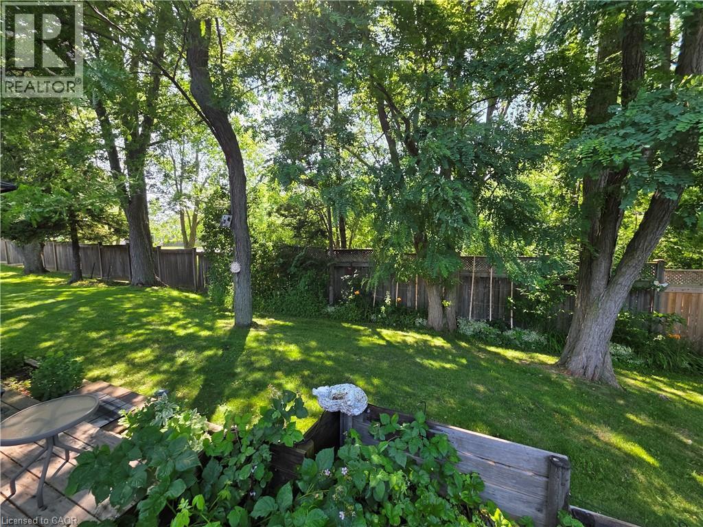 58 Szollosy Circle, Hamilton, Ontario  L9B 1T8 - Photo 11 - 40844783