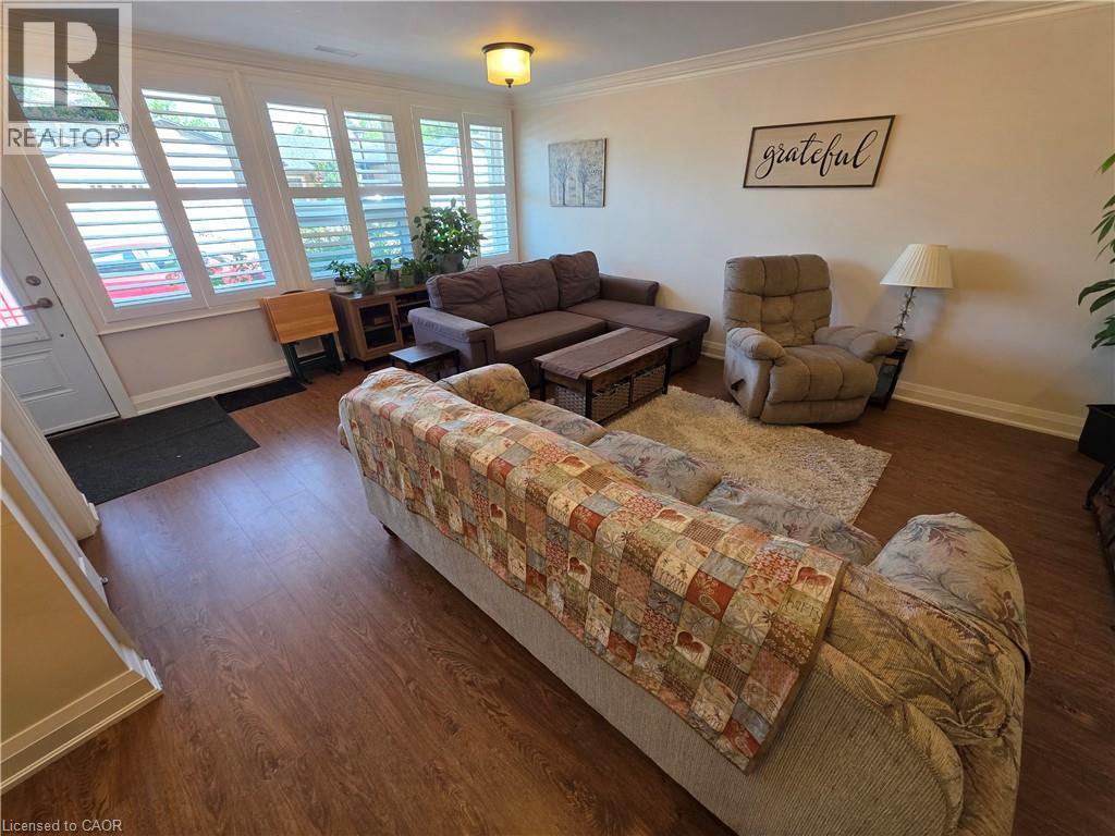 58 Szollosy Circle, Hamilton, Ontario  L9B 1T8 - Photo 3 - 40844783